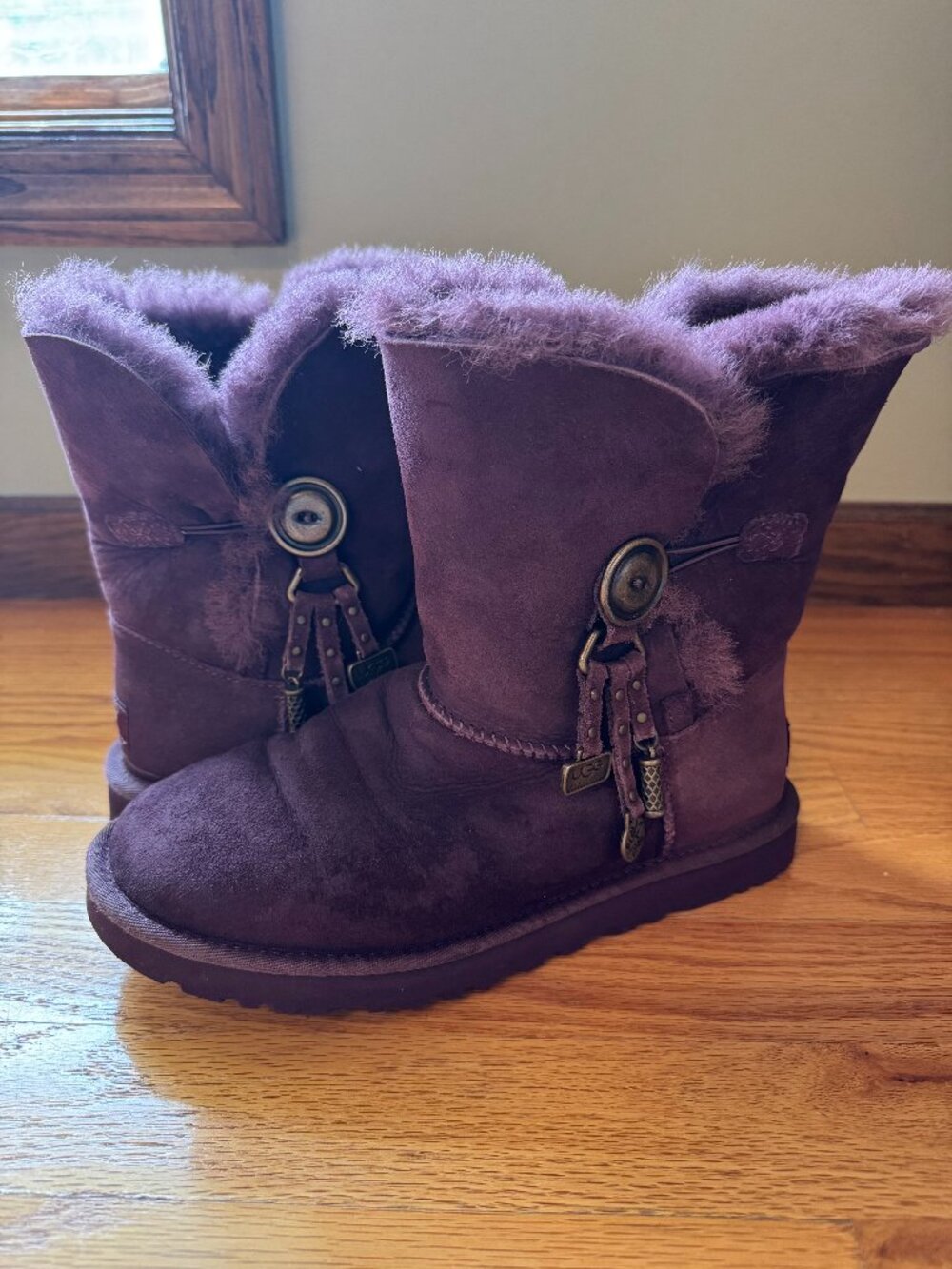 UGG Australia "Azalea Charm" Suede Sheepskin Boots, women 7, half calf